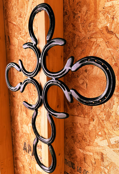 Horseshoe Outward Cross